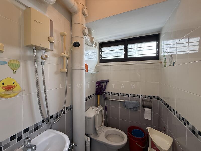 For Rent - 107 Bedok North Road