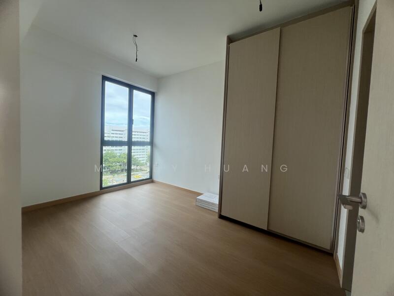 Treasure at Tampines, 57 Tampines Lane, Pasir Ris / Tampines, 3 Bedrooms, 818 sqft, Condominium For Sale, by Mandy Huang, 60107838 - Master bedroom - PropertyGuru.com.sg