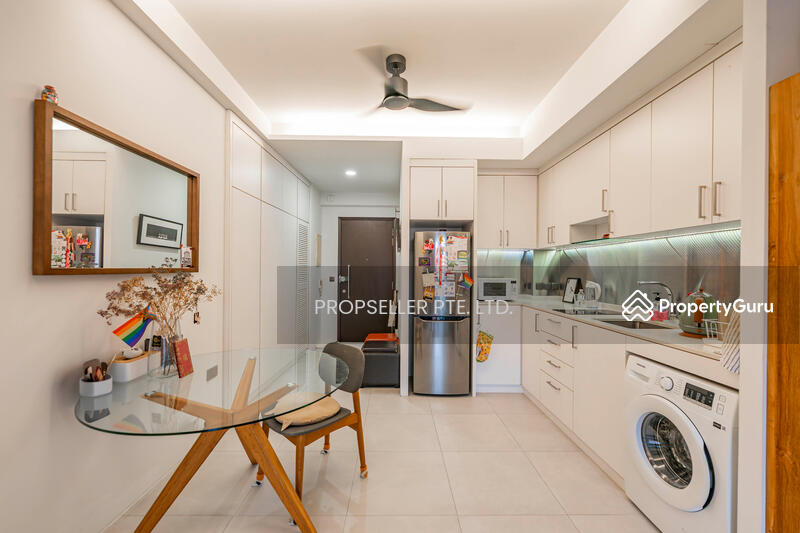 Kitchenette / Dining