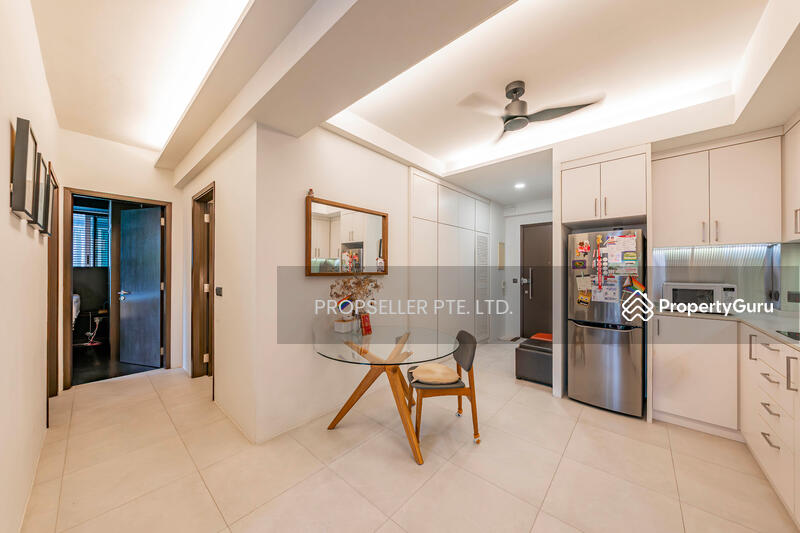 Kitchenette / Dining