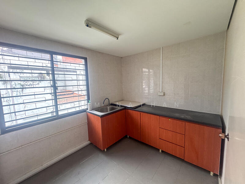2 Storey ⭐ Rowell Road Shophouse, Rowell Road, Farrer Park / Serangoon Rd, 2,214 sqft, Shop / Shophouse For Sale, by Noam Nathan, 60107957 - Kitchen - CommercialGuru.com.sg