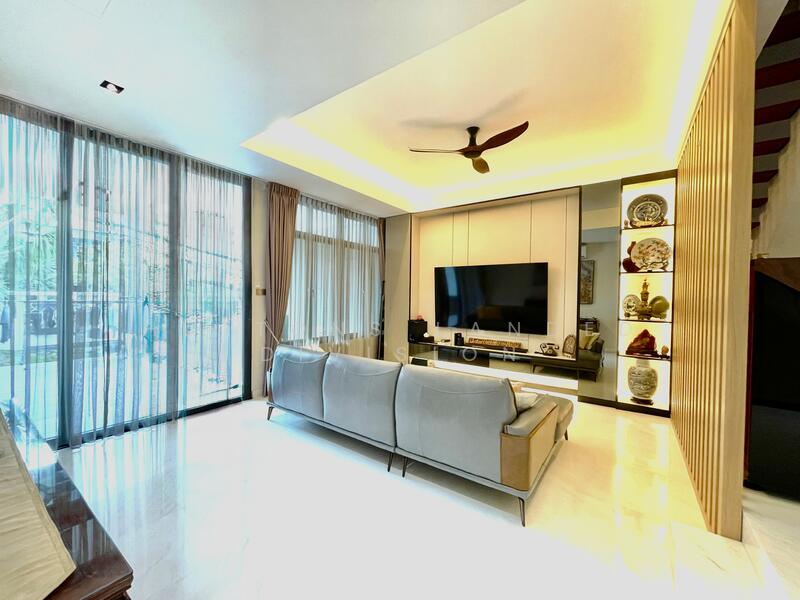 For Sale - Classy, Move-in Ready, Terrace within 1km to Tao Nan @Seaside Park