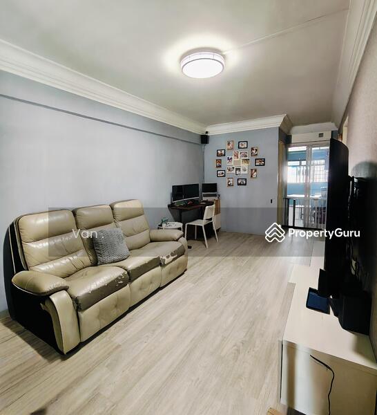 For Sale - 124 Yishun Street 11