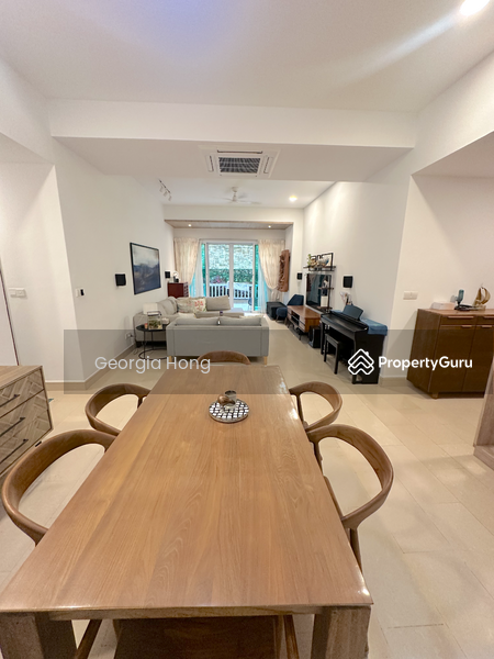 For Sale - Duchess Crest