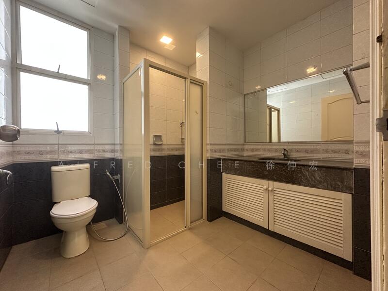 Common Bathroom
