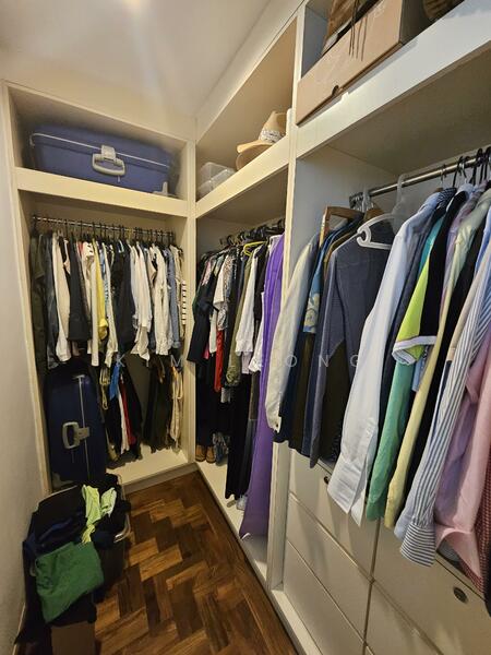 Walk In Closet
