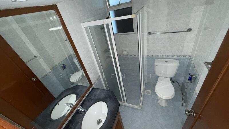 Northoaks, 20 Woodlands Cresent, Admiralty / Woodlands, 3 Bedrooms, 1,238 sqft, Condominium For Rent, by Stephen Lin, 60108999 - Bathroom - PropertyGuru.com.sg