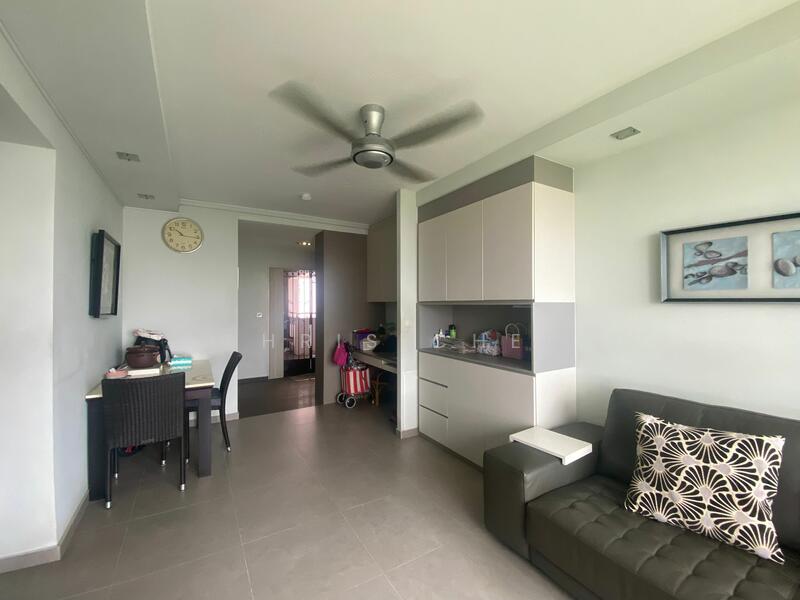 For Sale - 425 Clementi Avenue 1
