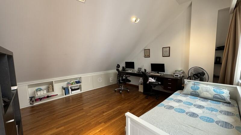 For Sale - ☘️ D15 2.5 Sty Renovated Inter-Terrace ☘️ North-South Facing ☘️