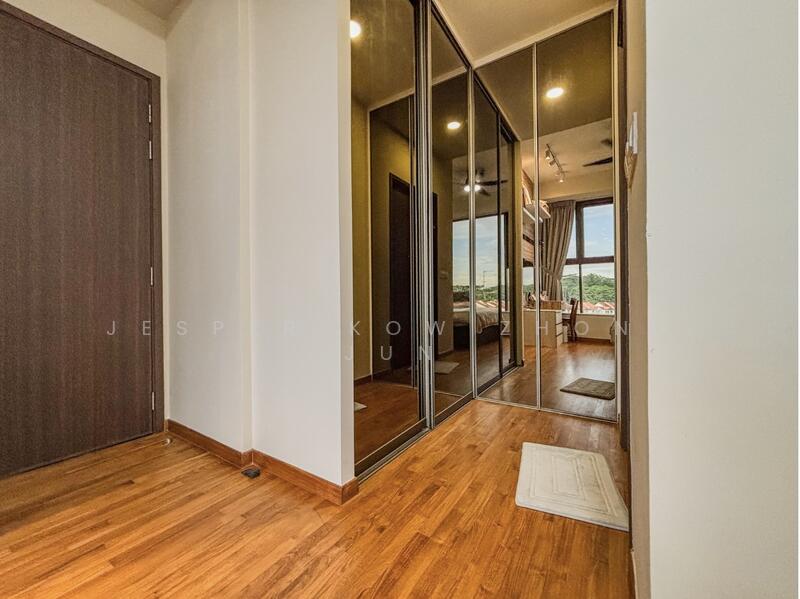 WALK IN WARDROBE