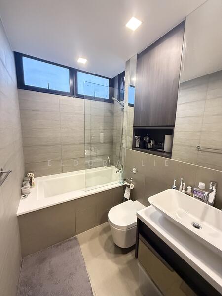 Master toilet