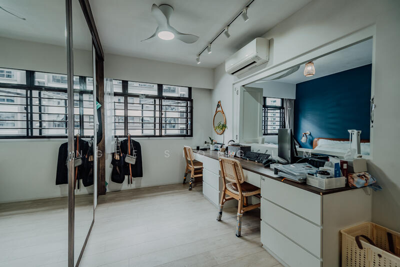Master room combined with common room 