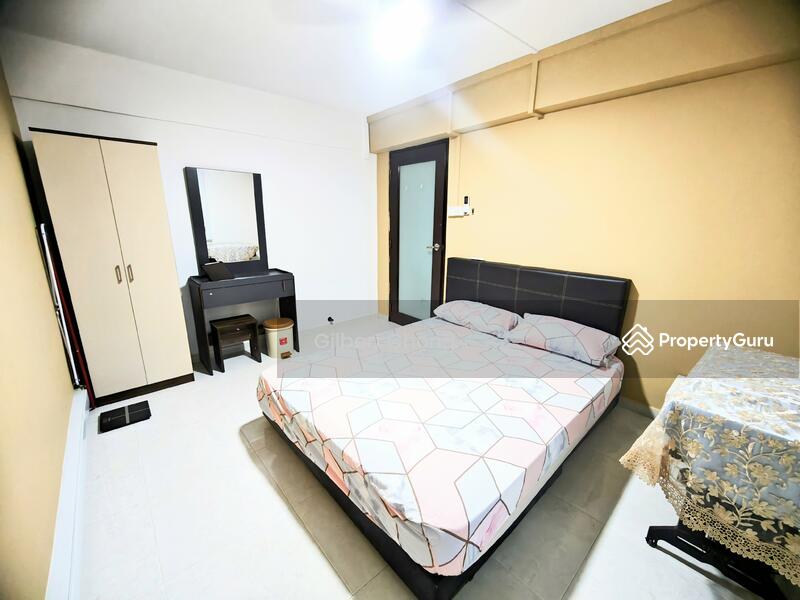 For Rent - 32 Holland Close