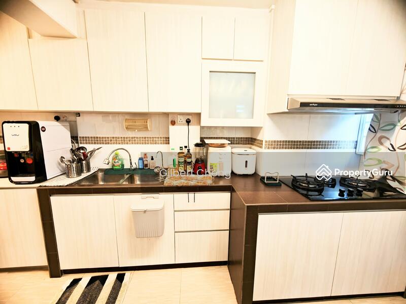 For Rent - 32 Holland Close