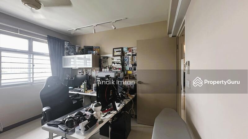 For Sale - 878B Tampines Avenue 8