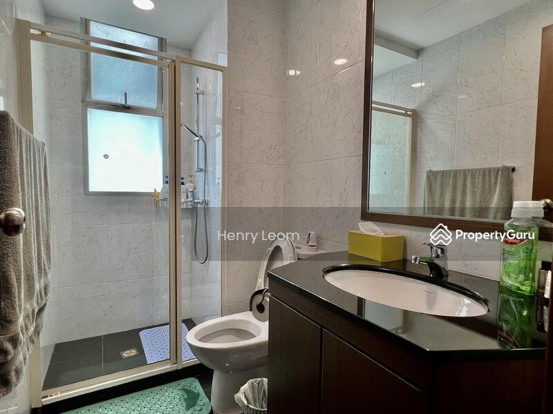 Master Bedroom Ensuite Bathroom