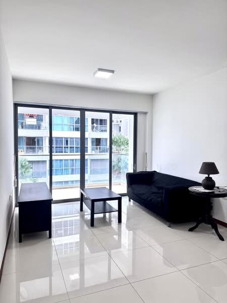 A Treasure Trove, 68 Punggol Walk, 3 Bedrooms, 1,044 sqft, Condominium For Rent, by Johnson Ng, 60109423 - Living Room - PropertyGuru.com.sg
