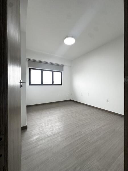 402A Lorong 1 Toa Payoh, Lorong 1 Toa Payoh, 2 Bedrooms, 1,001 sqft, HDB Flat For Rent, by Isaac Li, 60109431 - Bedroom - PropertyGuru.com.sg