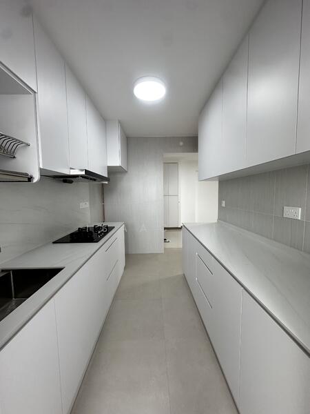 402A Lorong 1 Toa Payoh, Lorong 1 Toa Payoh, 2 Bedrooms, 1,001 sqft, HDB Flat For Rent, by Isaac Li, 60109431 - Kitchen - PropertyGuru.com.sg