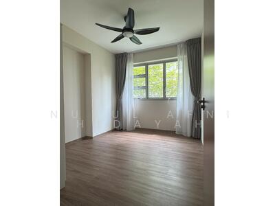 For Rent - 574B Woodlands Glen