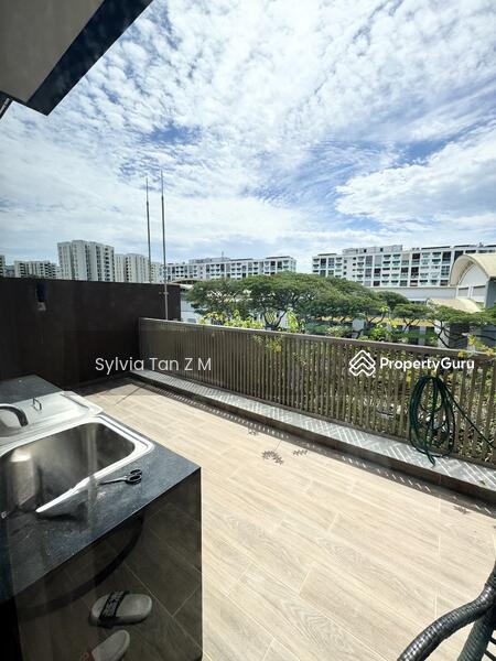 For Rent - Cashew Green
