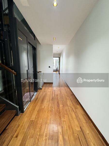 For Rent - Cashew Green