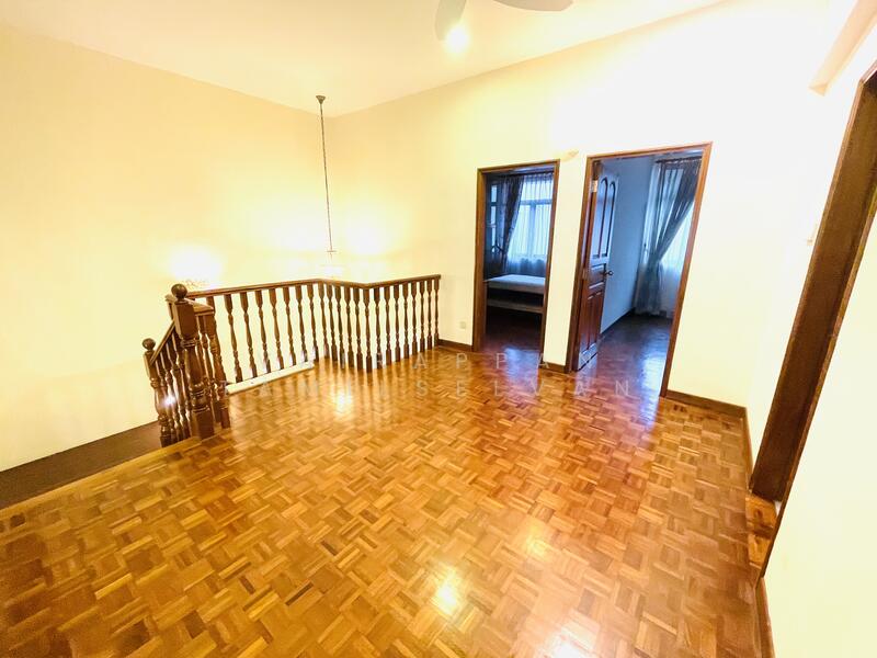 2nd floor Family area