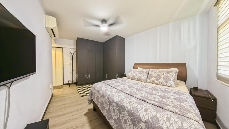Master bedroom - spacious and bright