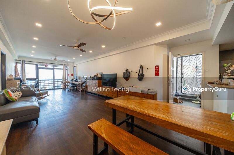 For Sale - The Tanamera