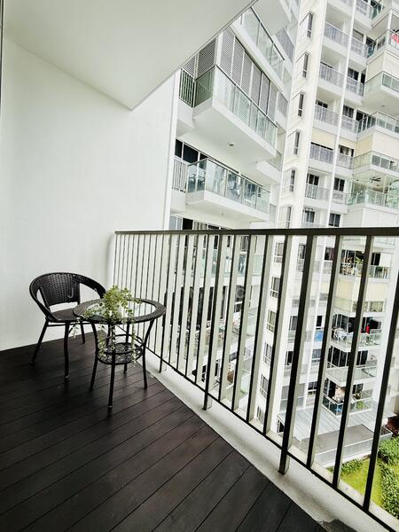 R2) Junior Master Super Single/ Balcony