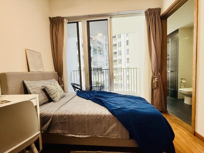 R2) Junior Master Super Single/ Balcony