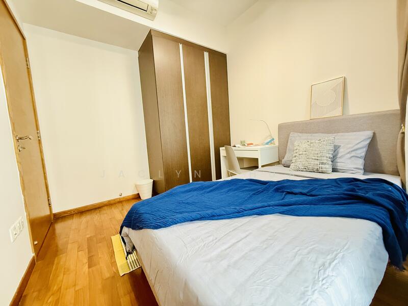 R2) Junior Master Super Single/ Balcony