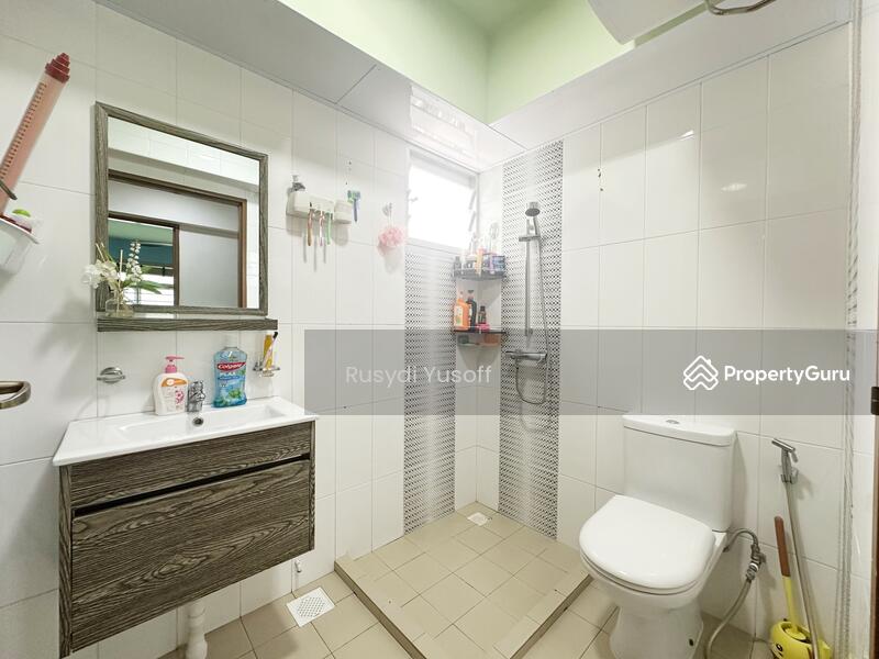 Common Toilet
