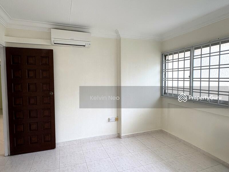 For Sale - 222 Tampines Street 24