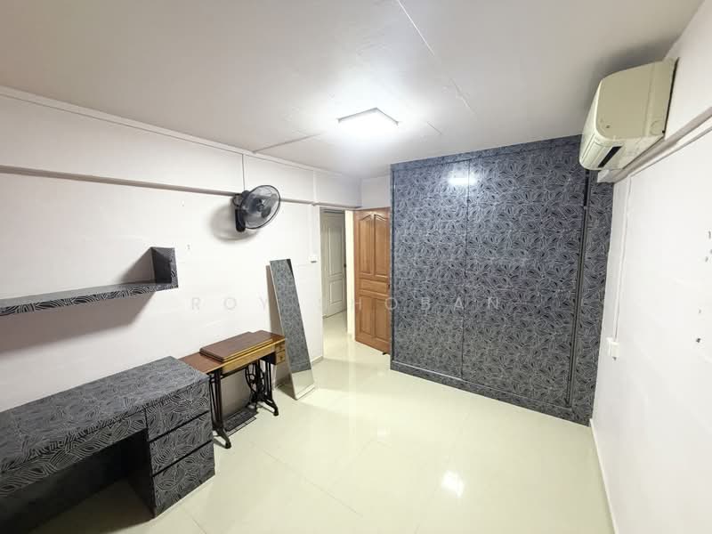 126 Yishun Street 11, 126 Yishun Street 11, 2 Bedrooms, 721 sqft, HDB Flat For Sale, by Roy Shoban, 60109841 - Interior - PropertyGuru.com.sg