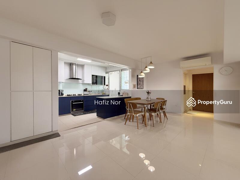 Kitchen & Dining Area