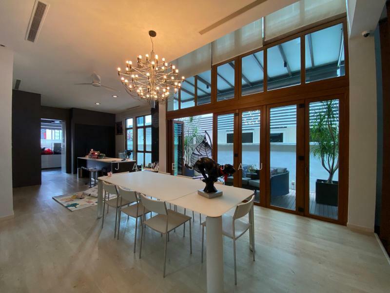 Price Down Alert! South Facing 2.5 storey bungalow at Goodman Vicinity, , 5 Bedrooms, 4,800 sqft, Detached House For Sale, by James Jau, 60110202 - Dining Room - PropertyGuru.com.sg