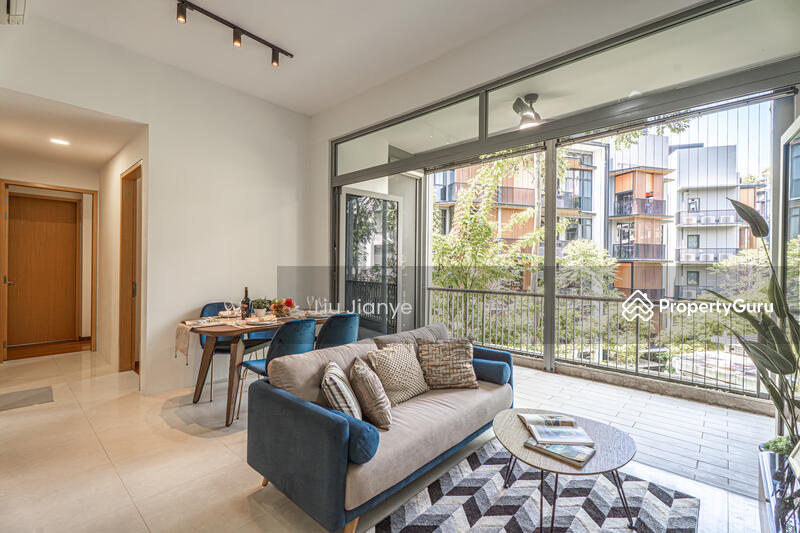 Living/Dining Area Integrated w/ Balcony