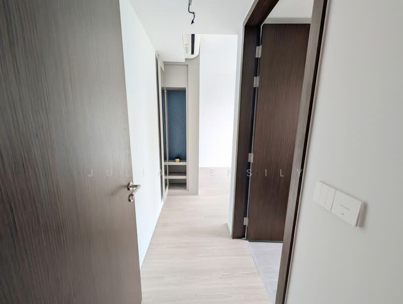 AMO Residence, 23 Ang Mo Kio Rise, 3 Bedrooms, 958 sqft, Condominium For Sale, by Julia Bensily, 60110250 - Entrance to MBR - PropertyGuru.com.sg