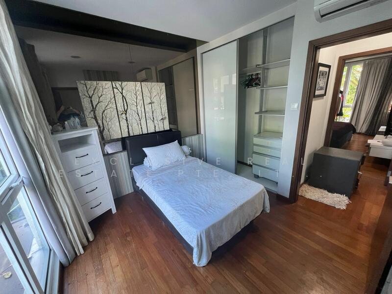 For Rent - D16 Semi-D En-suite Room for Rent