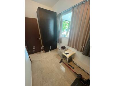 For Rent - D16 Semi-D En-suite Room for Rent