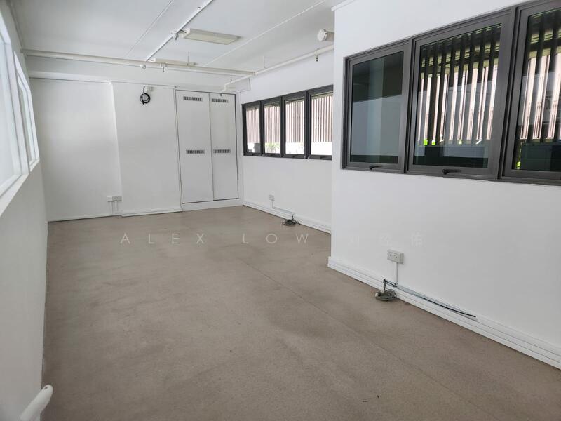 Showroom unit at ground floor, , 2,454 sqft, Light Industrial (B1) For Rent, by Alex Low 刘经佑, 60110757 - Study - CommercialGuru.com.sg