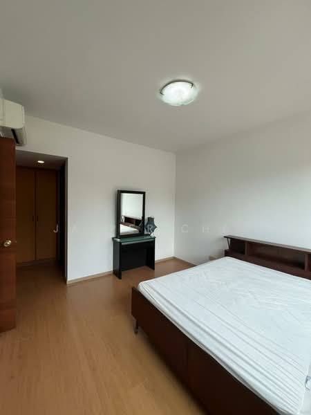 Central Grove Condominium For Sale at S$ 1,599,999 | PropertyGuru Singapore - Bedroom