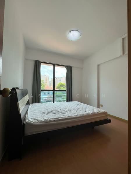 Central Grove Condominium For Sale at S$ 1,599,999 | PropertyGuru Singapore - Bedroom