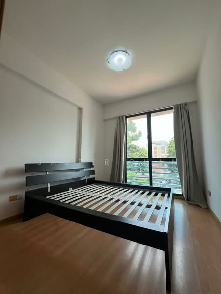 Central Grove Condominium For Sale at S$ 1,599,999 | PropertyGuru Singapore - Bedroom