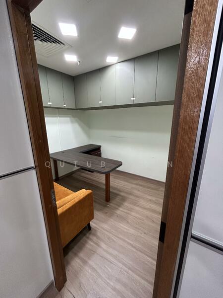 Sim Lim Tower, 10 Jalan Besar, 710 sqft, Office For Sale, by Qutub Khan, 60110929 - Study - CommercialGuru.com.sg