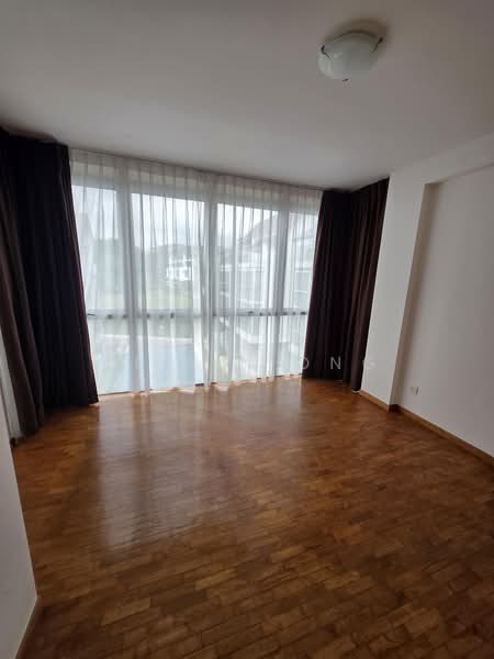 Dalla Vale, 132 Springleaf Avenue, 5 Bedrooms, 3,261 sqft, Semi-Detached House For Rent, by Ee Lin Ong, 60111093 - Master bedroom - PropertyGuru.com.sg