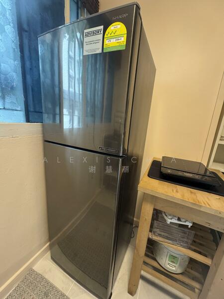 109 Woodlands Street 13, 109 Woodlands Street 13, Room Rental, 350 sqft, HDB Flat For Rent, by Alexis Chia 谢慧丽, 60111130 - Kitchen - PropertyGuru.com.sg