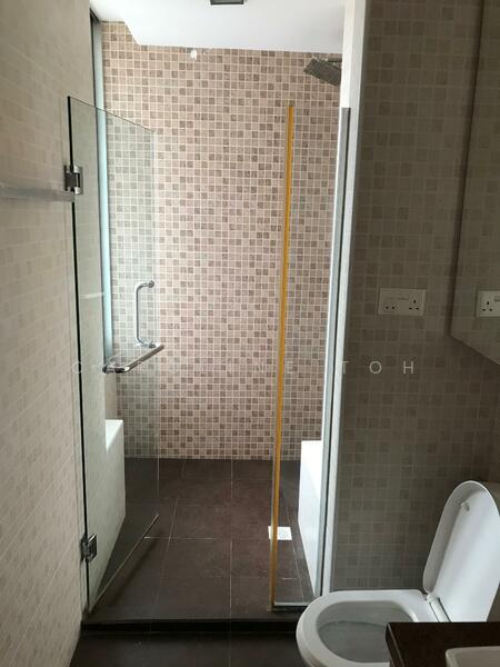 Kerrisdale, 30 Sturdee Road, Room Rental, 190 sqft, Condominium For Rent, by Caroline Toh, 60111280 - Bathroom - PropertyGuru.com.sg