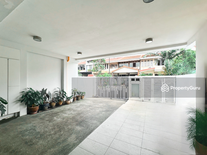 For Sale - Delightful Daisy Avenue Terrace with Balcony